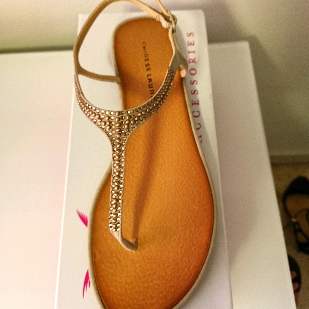 Chinese Laundry women's sandal